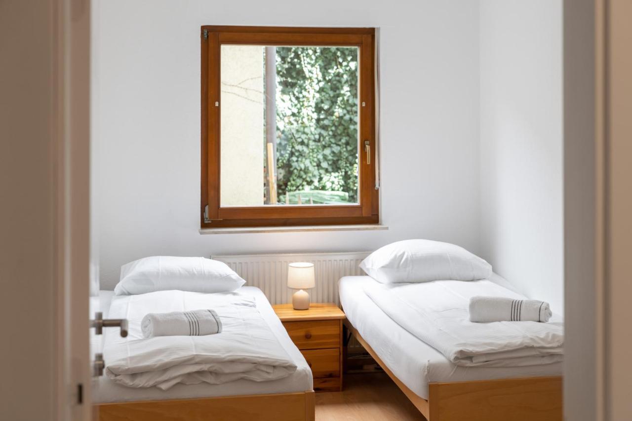 Between Lakes Apartments - 58 อินเทอร์ลาเคน ภายนอก รูปภาพ